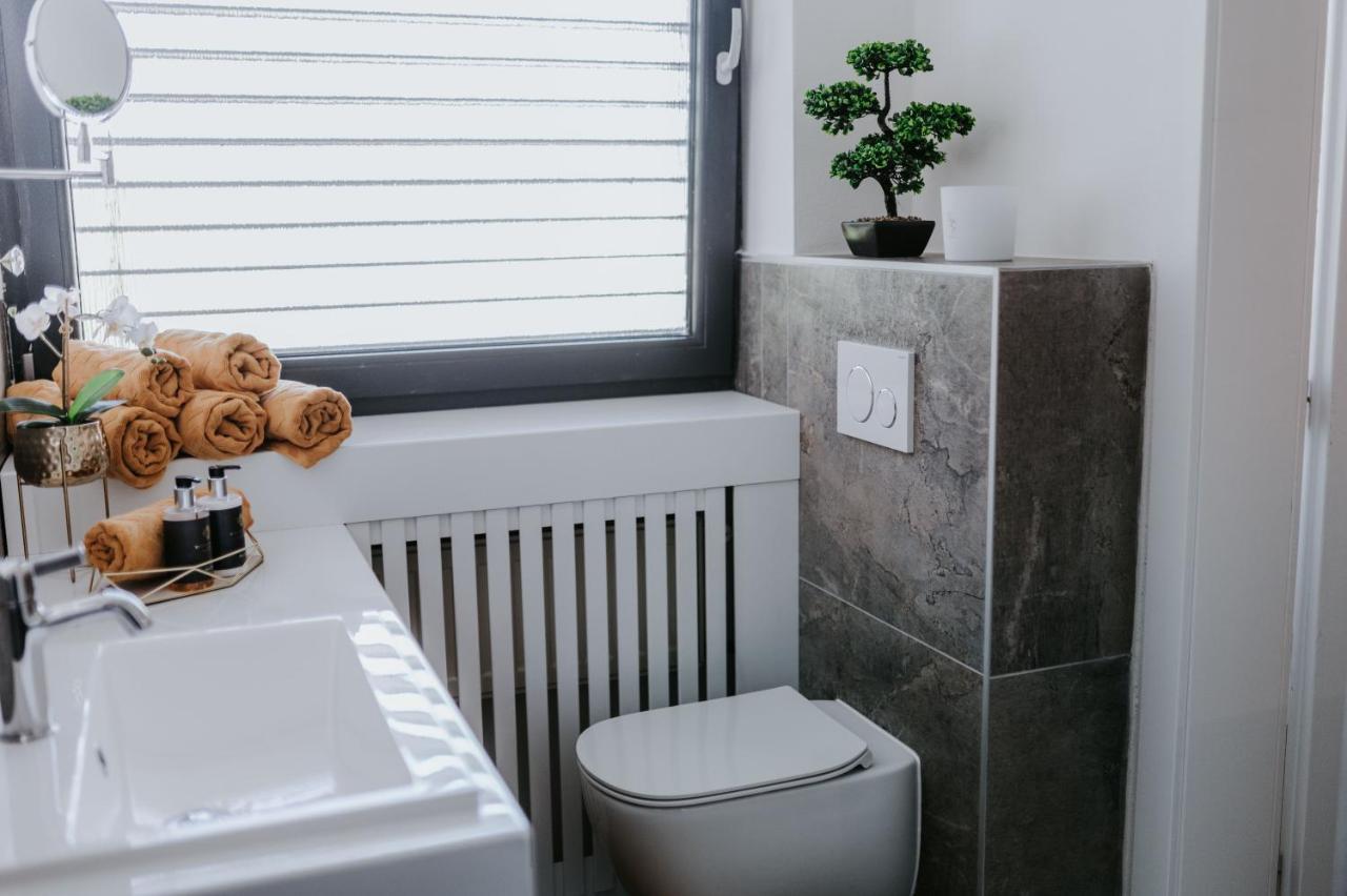 Apartmány Evia clinic Levice Esterno foto